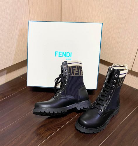 會員分享】小腳福音！Fendi FF motif boots 童裝靴子NT$17,500 就能