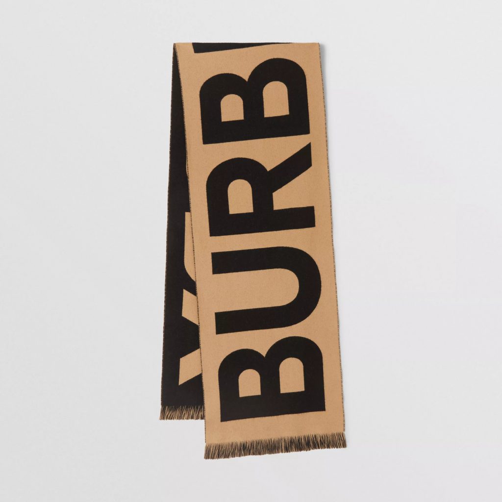 外國入手BURBERRY圍巾就要使用Buyandship國際轉運服務